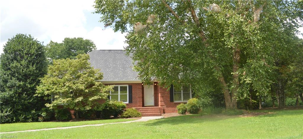 7066 Bridgewood Road Clemmons, NC 27012 - Photo 1 of 30 Gallery Image 1