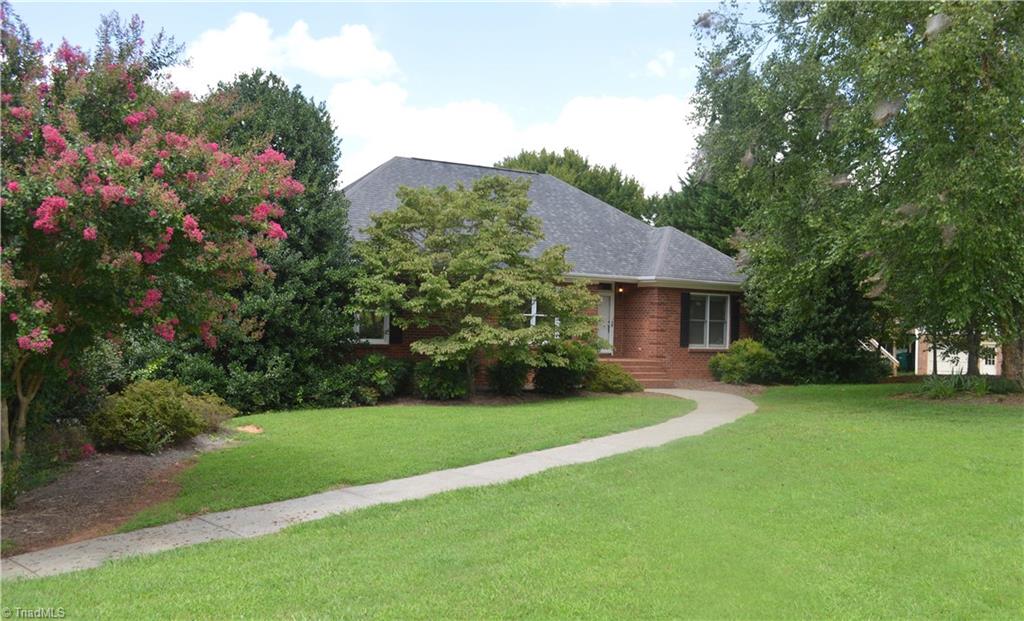 7066 Bridgewood Road Clemmons, NC 27012 - Photo 2 of 30 Gallery Image 2