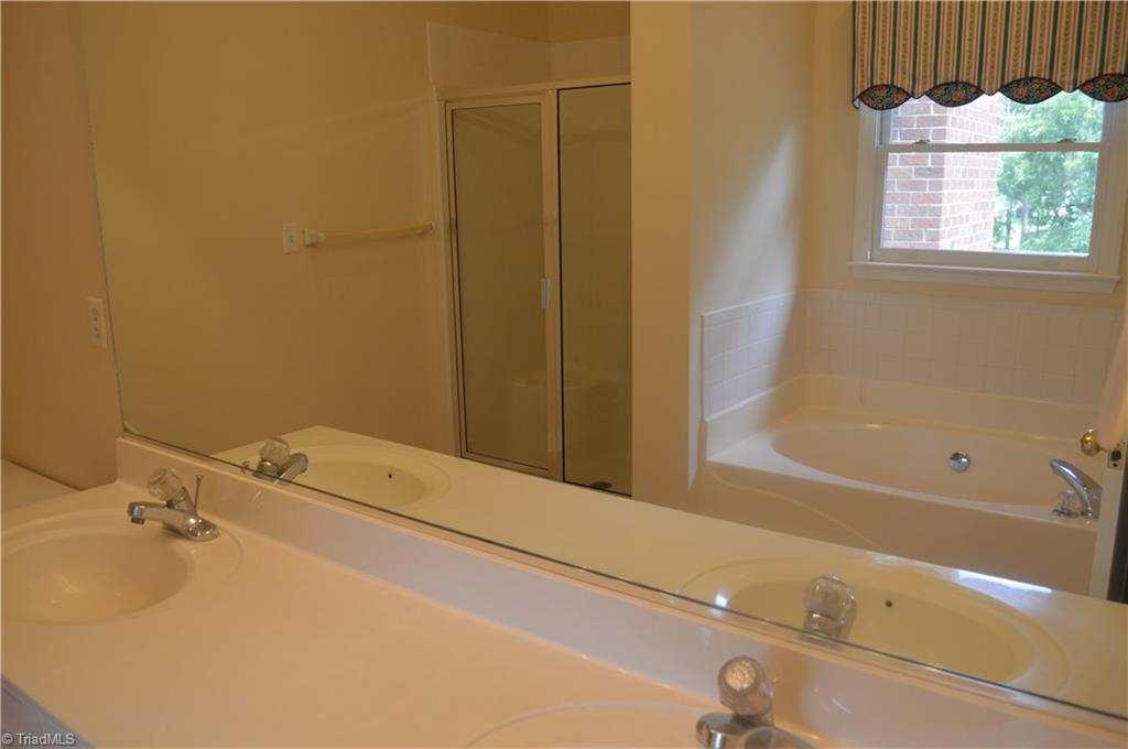 7066 Bridgewood Road Clemmons, NC 27012 - Photo 24 of 30 Gallery Image 24