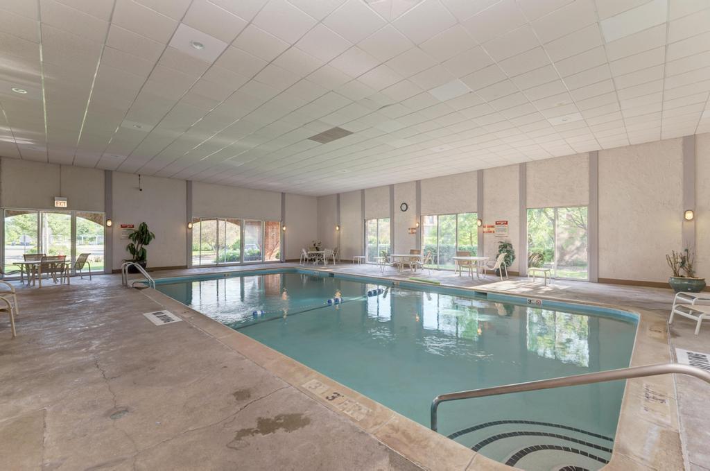4000 Dundee Road, Unit 107 Northbrook, IL 60062 - Photo 30 of 31