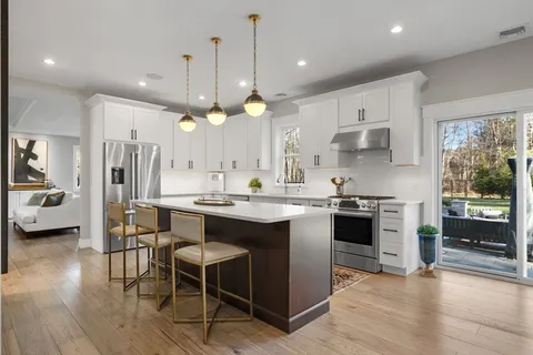 $1,899,000 | 35 East Street, Middleton, MA 01949