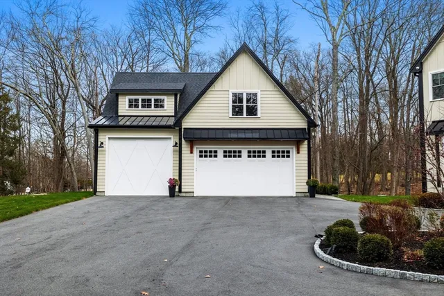 $1,899,000 | 35 East Street, Middleton, MA 01949