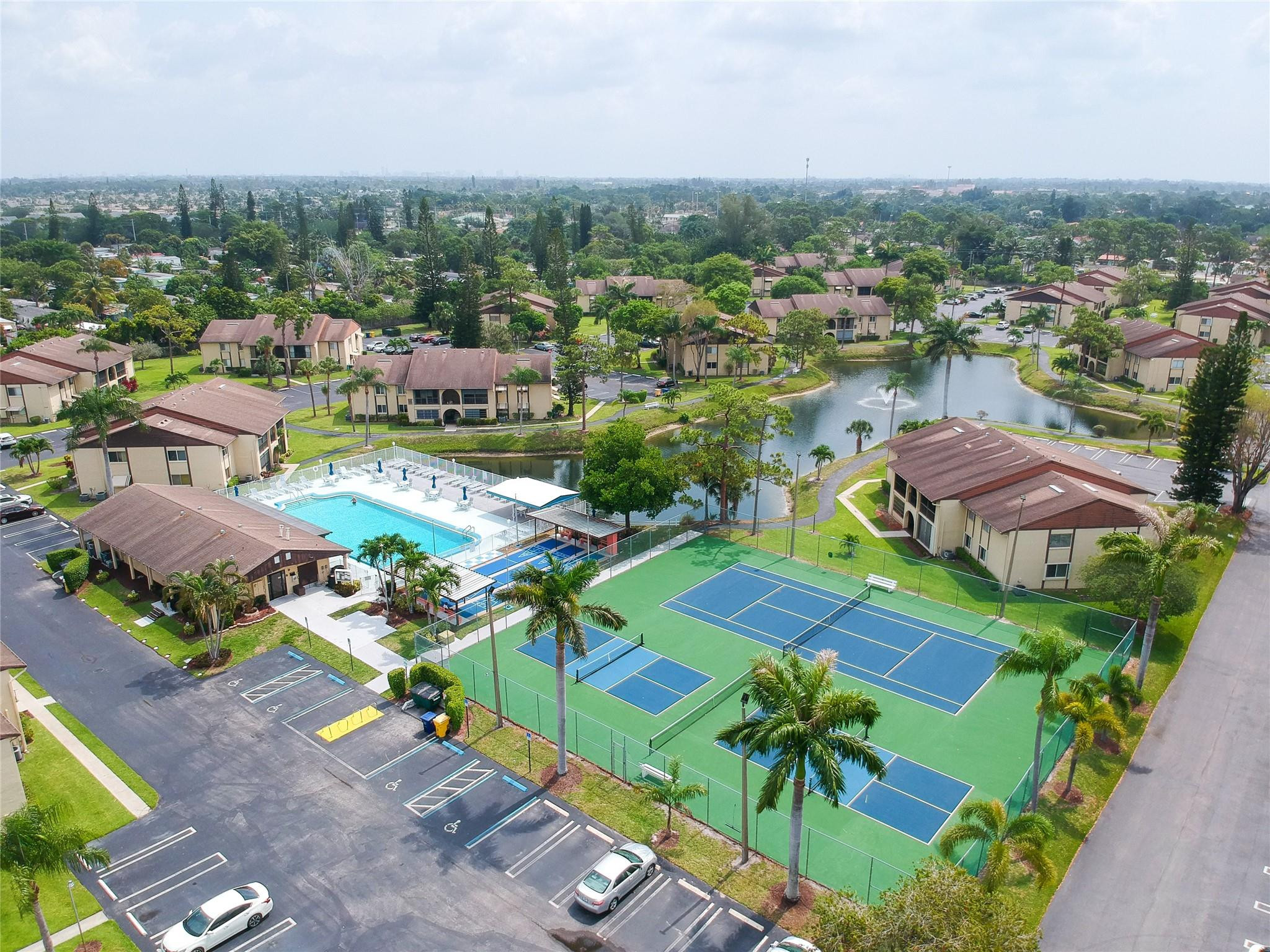 326 Pine Ridge Circle, Unit D2 Greenacres, FL 33463 - Photo 27 of 29 Photo 27