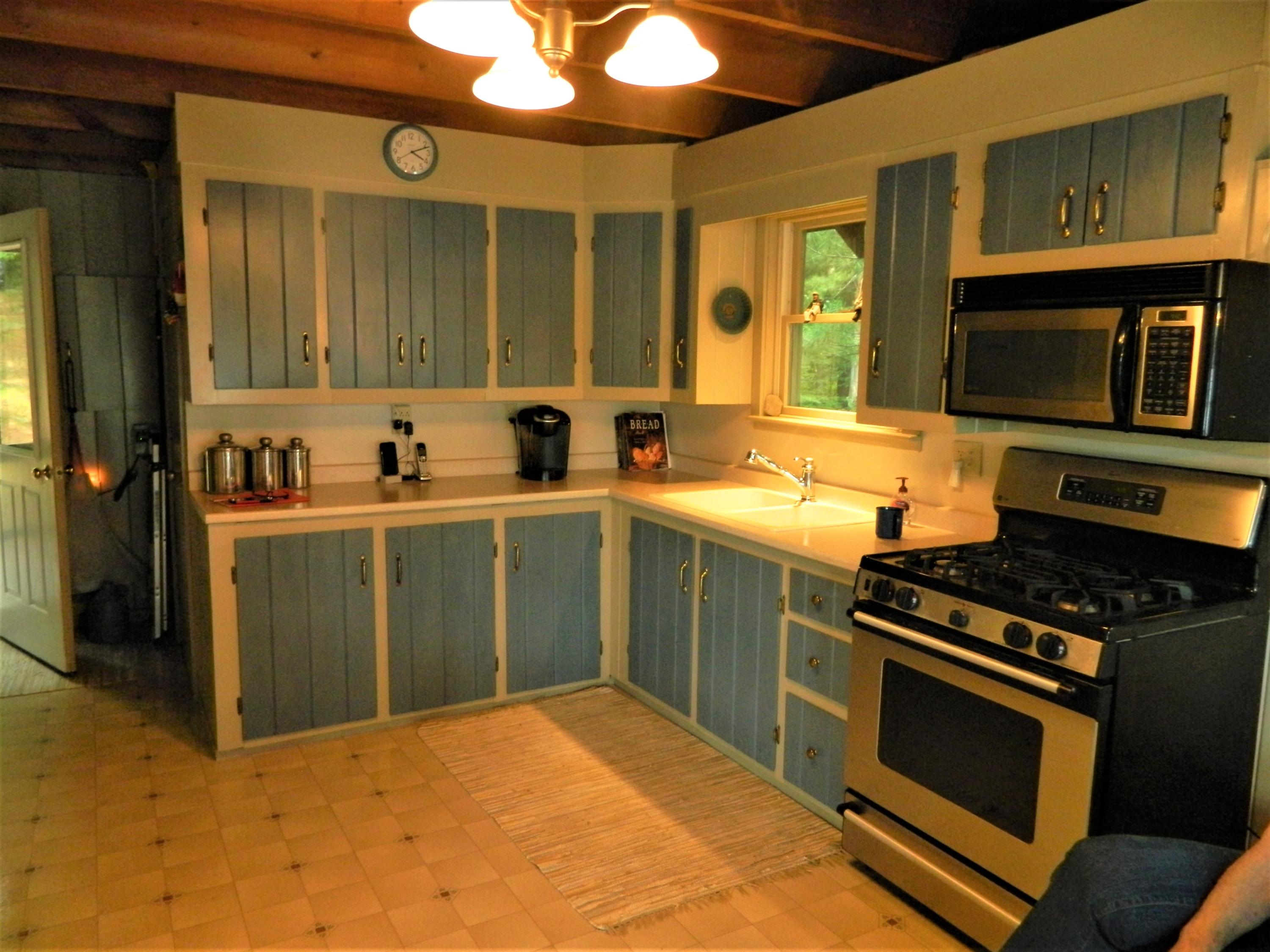 22 Baum Beach Road Hope, ME 04847 - Photo 16 of 29 Kitchen