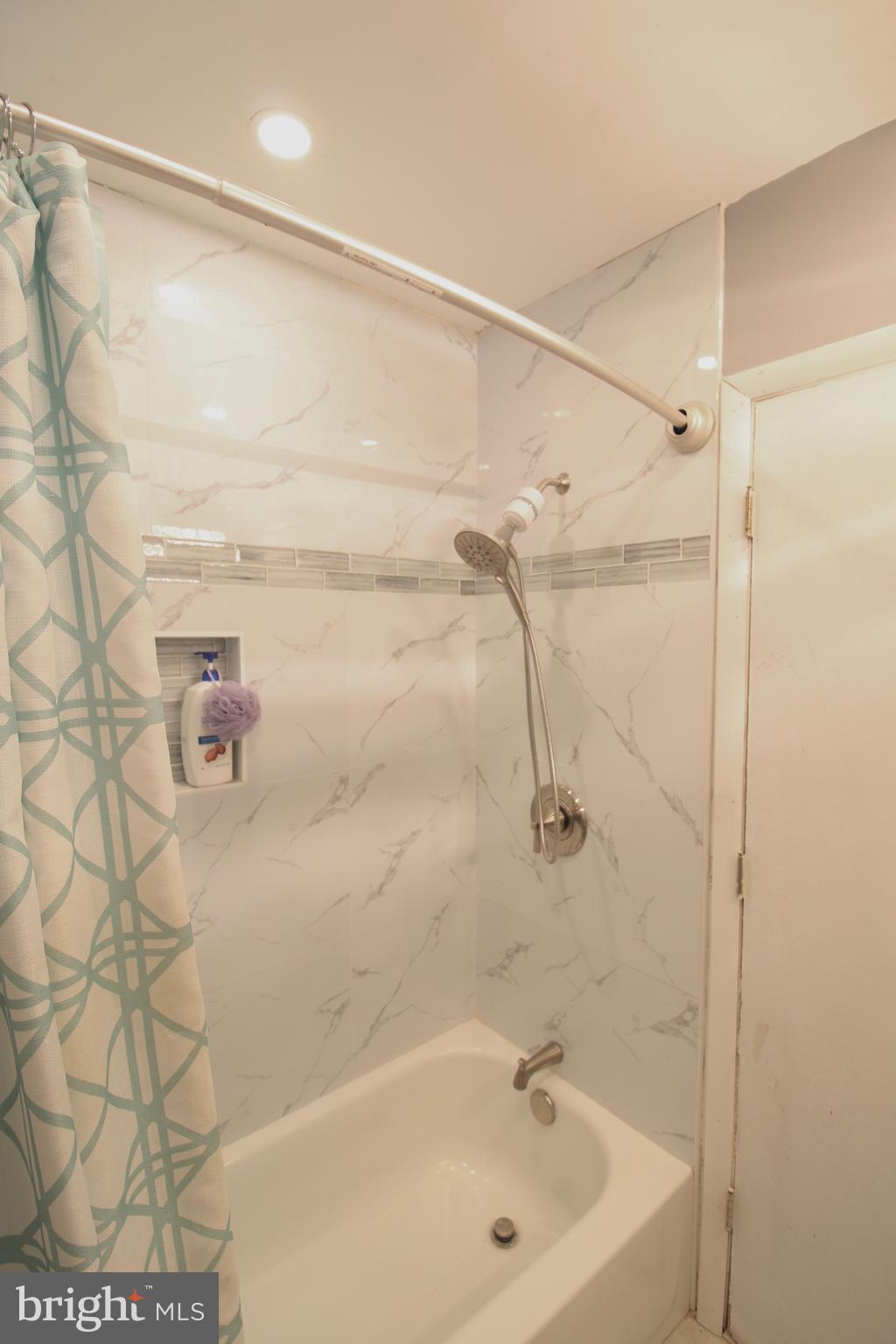 533 Tasker Avenue Norwood, PA 19074 - Photo 9 of 18
