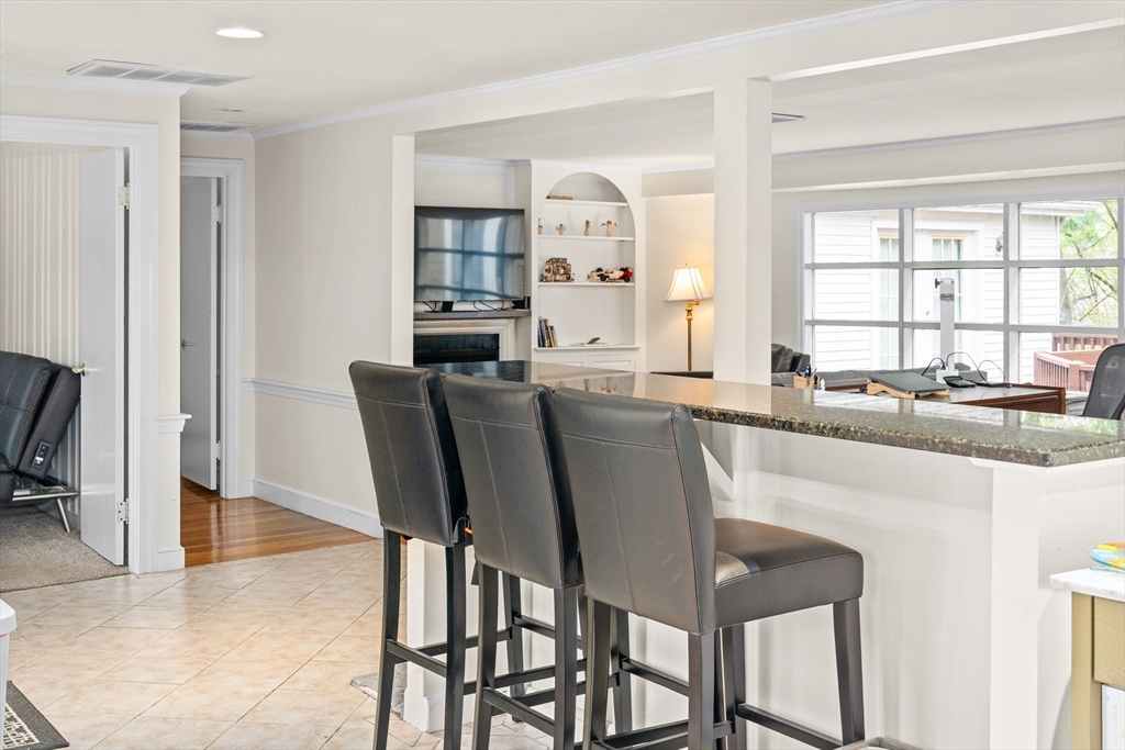 40 Carlson Avenue Newton, MA 02459 - Photo 3 of 21
