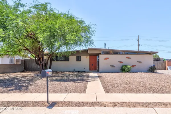 $285,000 | 1217 West Wheatridge Drive, Tucson, AZ 85704