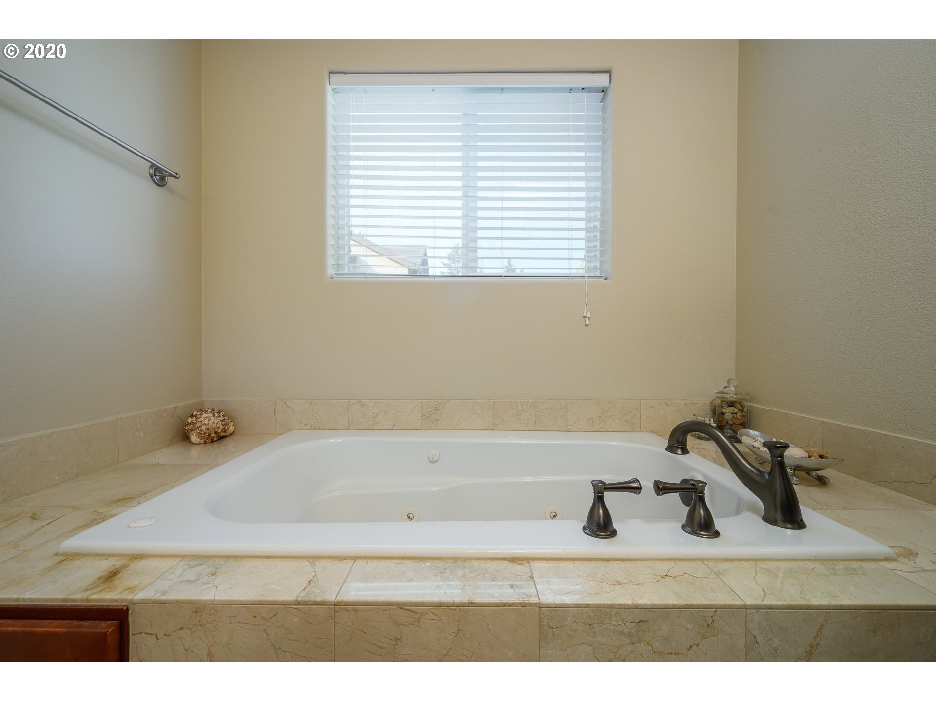 9505 Southwest Diamond View Way Beaverton, OR 97007 - Photo 18 of 31 Gallery Image 18