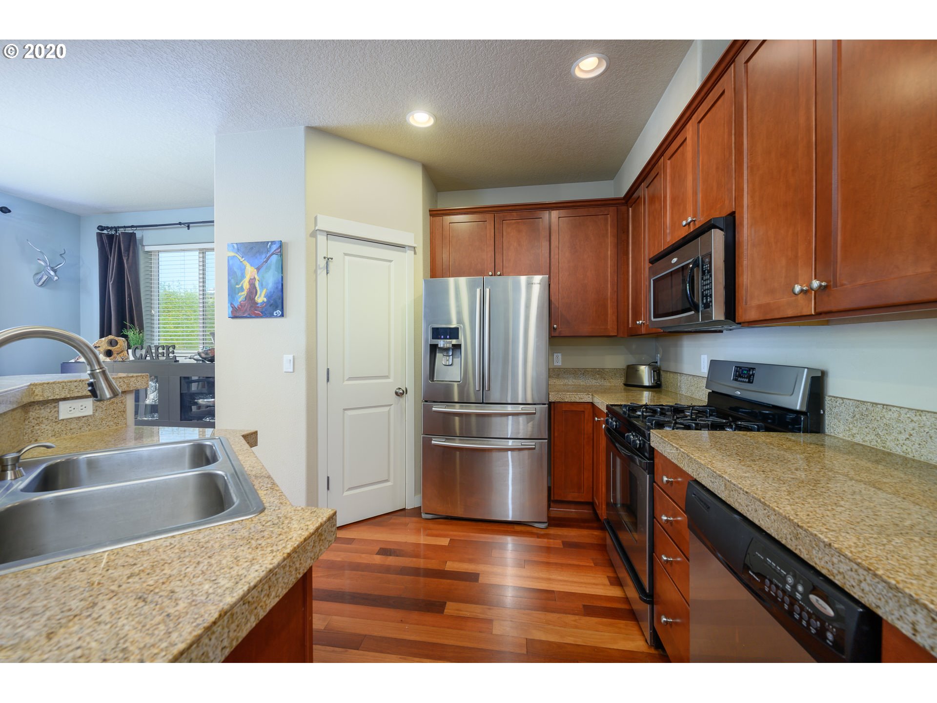 9505 Southwest Diamond View Way Beaverton, OR 97007 - Photo 10 of 31 Gallery Image 10