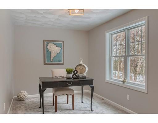 16 Longview Road Chelmsford, MA 01824 - Photo 28 of 30 a dining room with furniture and window