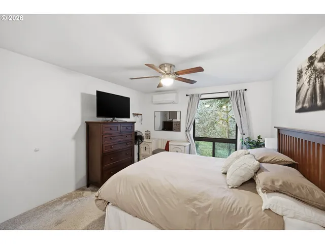 $279,999 | 422 Stonewood Drive, Eugene, OR 97405