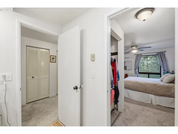 $279,999 | 422 Stonewood Drive, Eugene, OR 97405