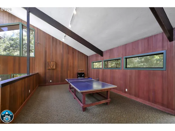 $279,999 | 422 Stonewood Drive, Eugene, OR 97405