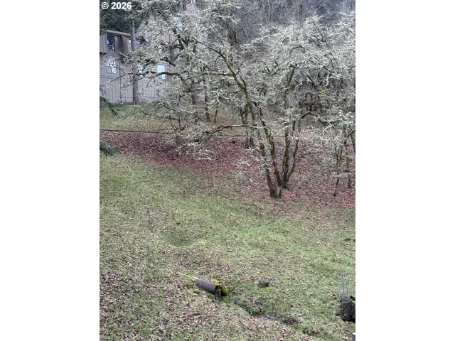 $279,999 | 422 Stonewood Drive, Eugene, OR 97405