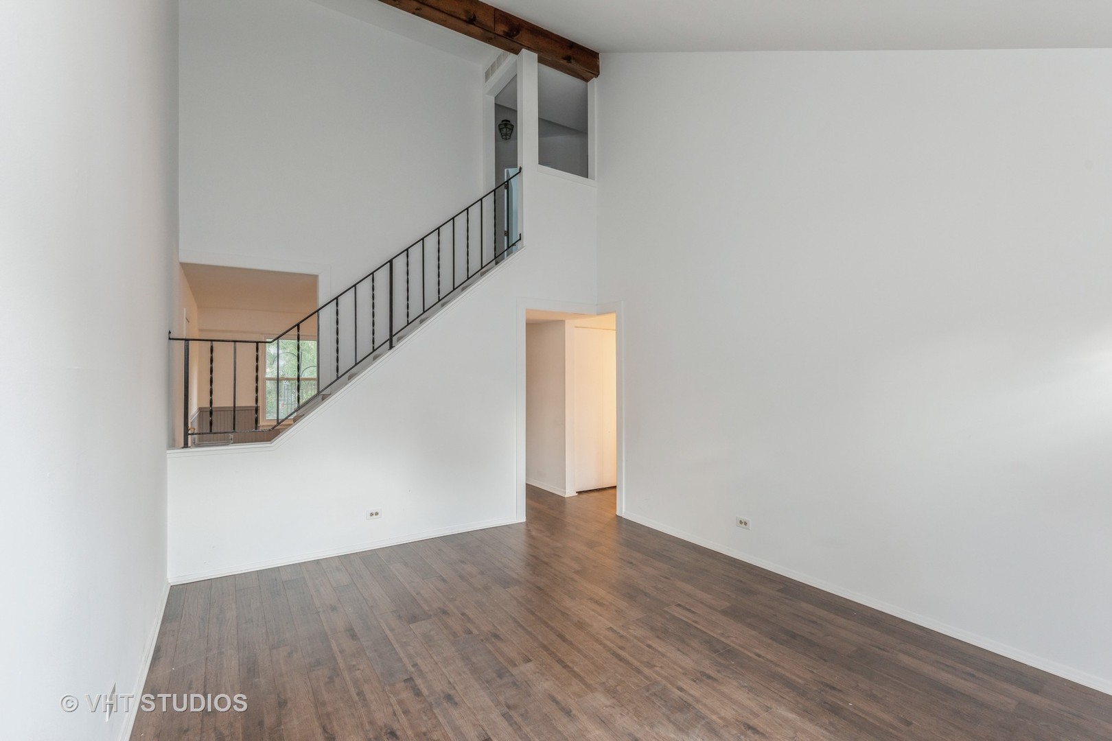 1050 Perry Drive Algonquin, IL 60102 - Photo 2 of 11 a view of entryway with wooden floor