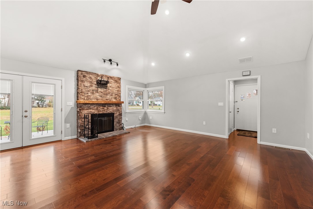 22247 Mastick Road Cleveland, OH 44126 - Photo 5 of 37 Gallery Image 5