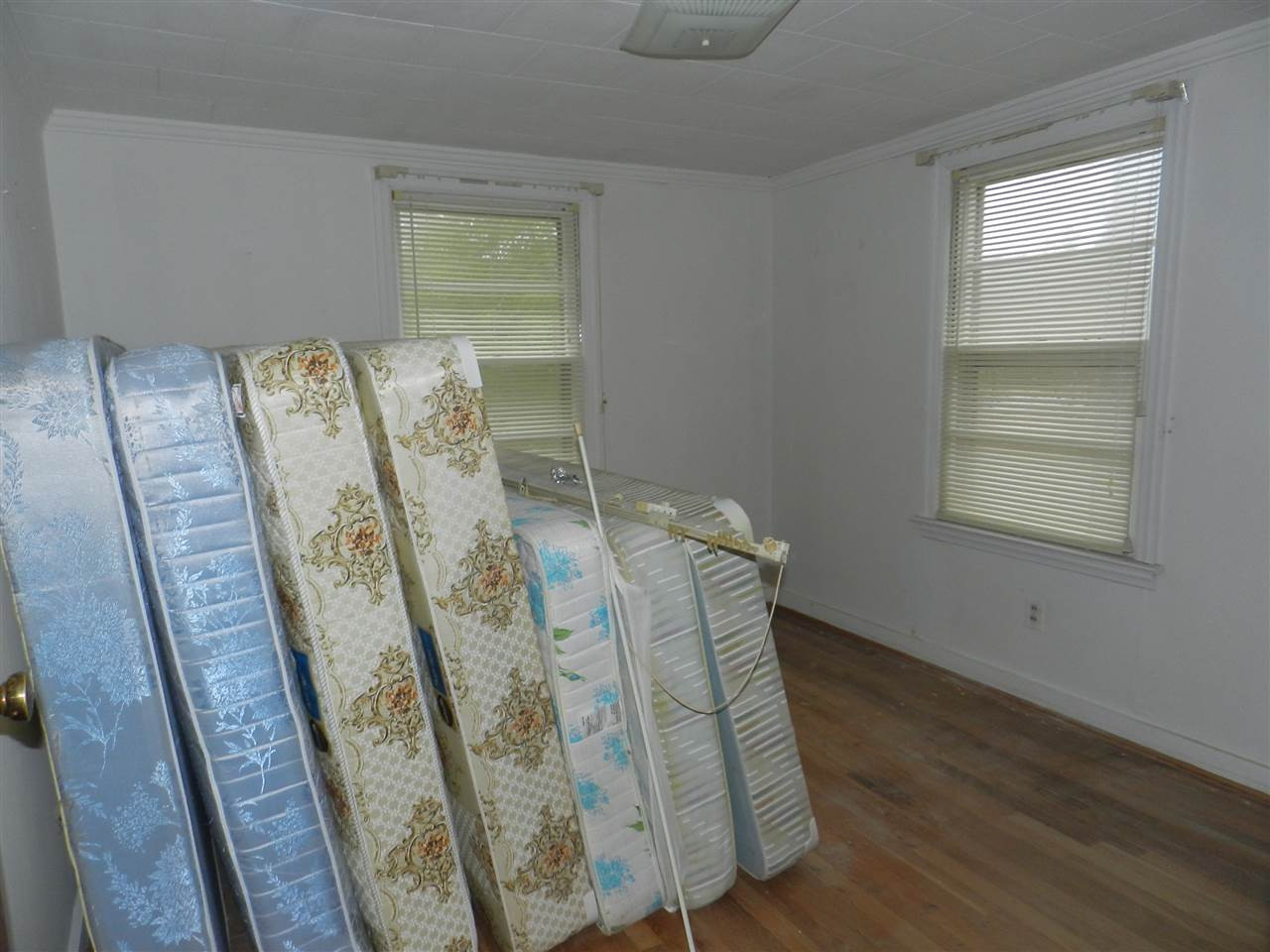 6291 Old Fairground Road Benson, NC 27504 - Photo 7 of 9 Photo 7