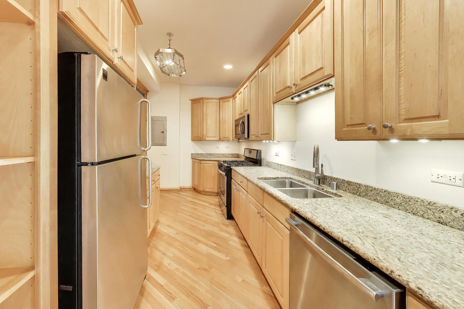6741 North Sheridan Road, Unit 2S Chicago, IL 60626 - Photo 17 of 35