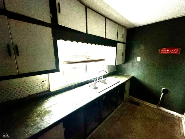 $85,000 | 2520 South Andrews Road, Yorktown, IN 47396