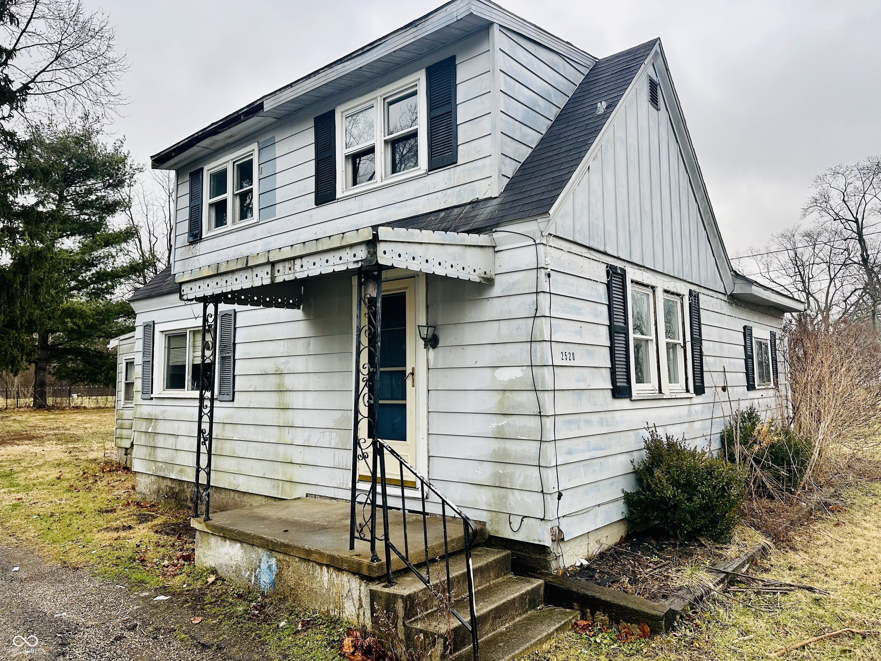 2520 South Andrews Road Yorktown, IN 47396 - Photo 2 of 20