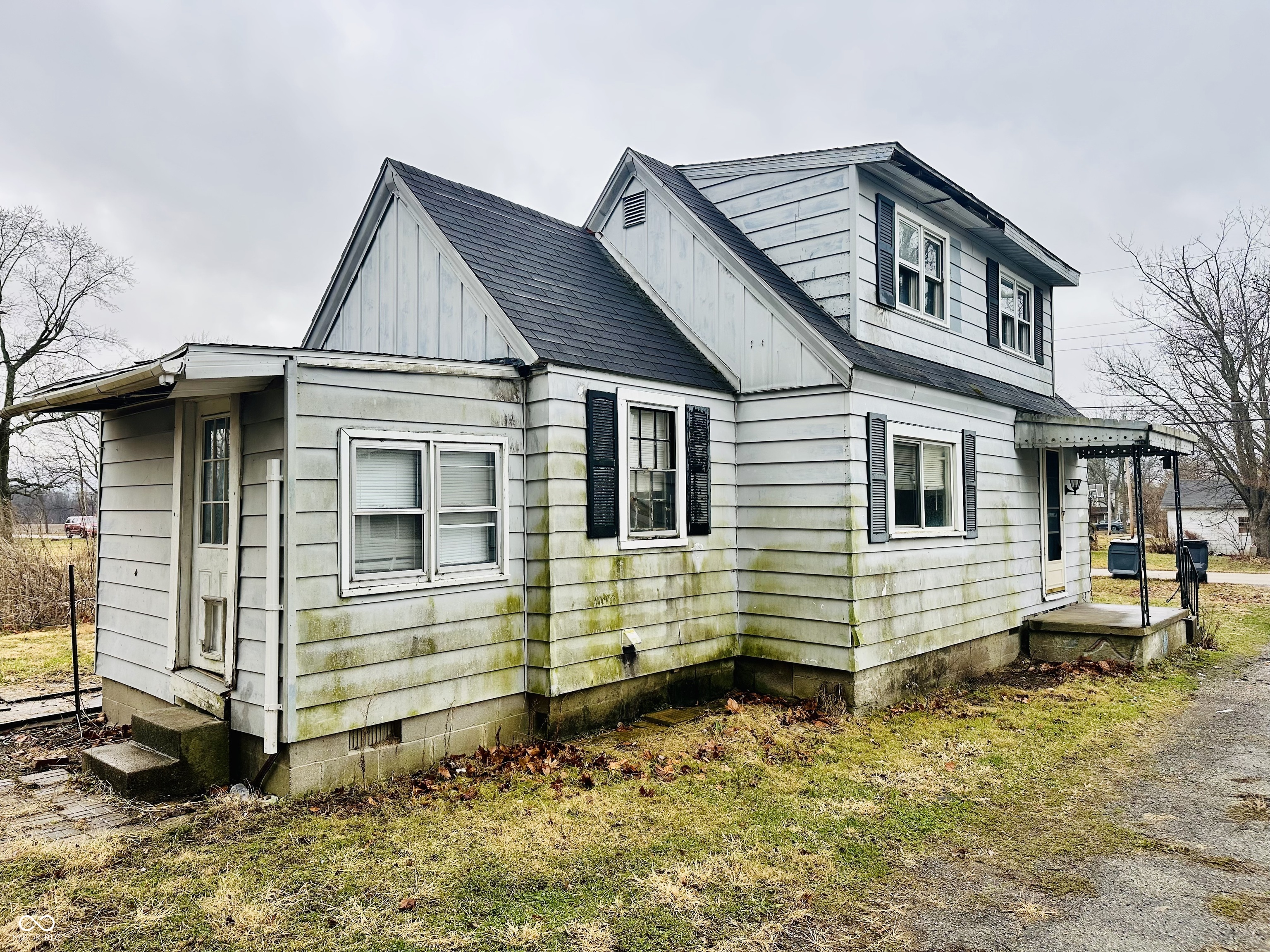 2520 South Andrews Road Yorktown, IN 47396 - Photo 3 of 20