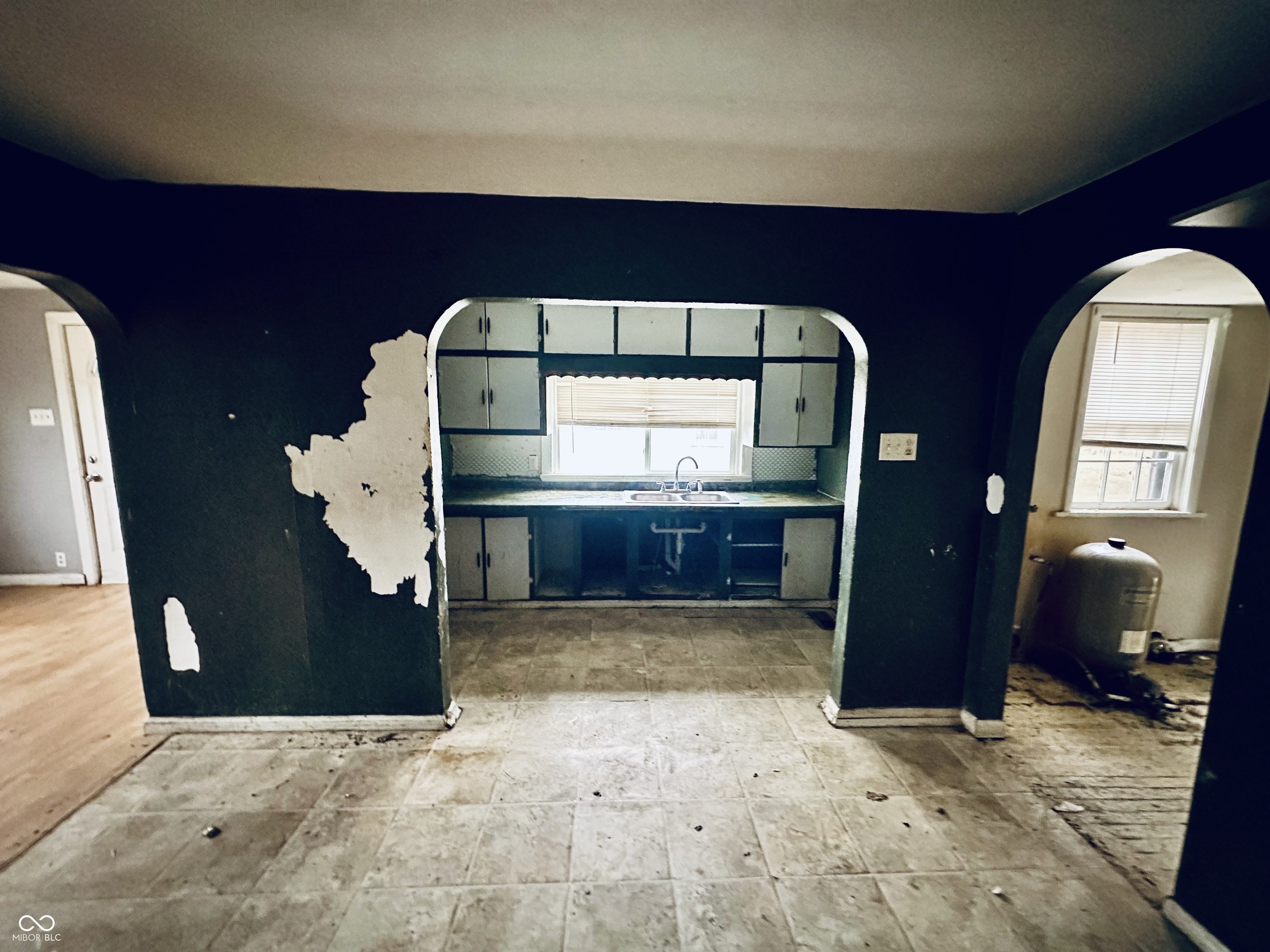 2520 South Andrews Road Yorktown, IN 47396 - Photo 9 of 20