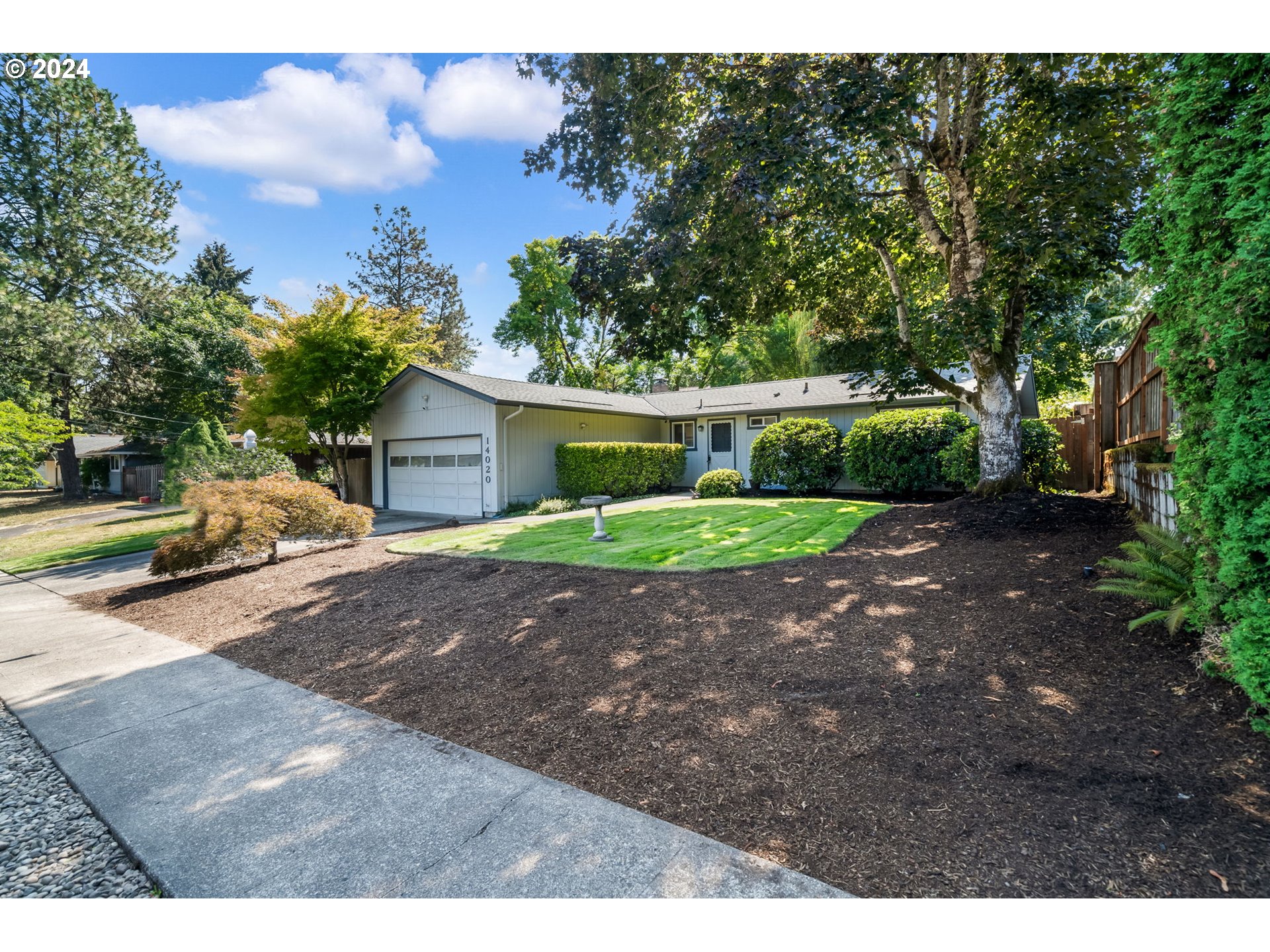14020 Southwest Lisa Lane Beaverton, OR 97005 - Photo 2 of 40 Gallery Image 2