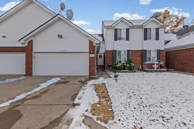 $264,900 | 3836 Lesia Drive, Warren, MI 48091