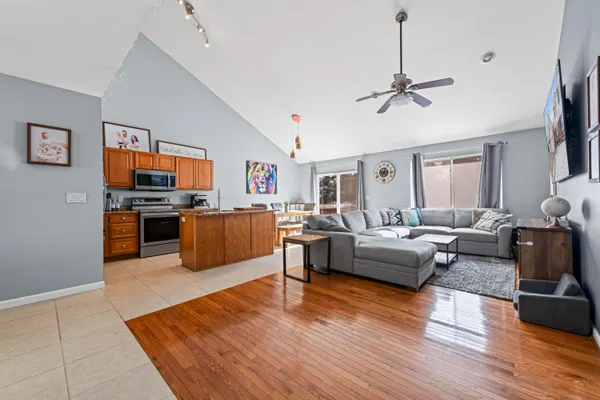 3836 Lesia Drive, Warren, MI 48091