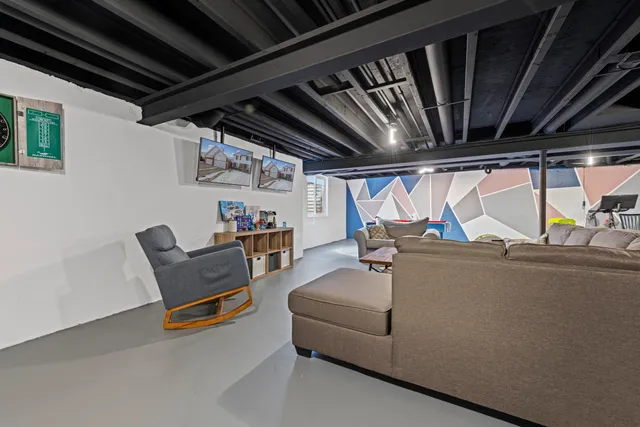 $264,900 | 3836 Lesia Drive, Warren, MI 48091