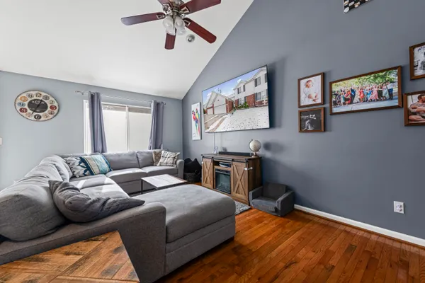 3836 Lesia Drive, Warren, MI 48091