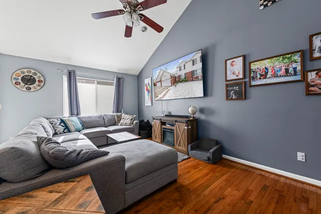 $264,900 | 3836 Lesia Drive, Warren, MI 48091