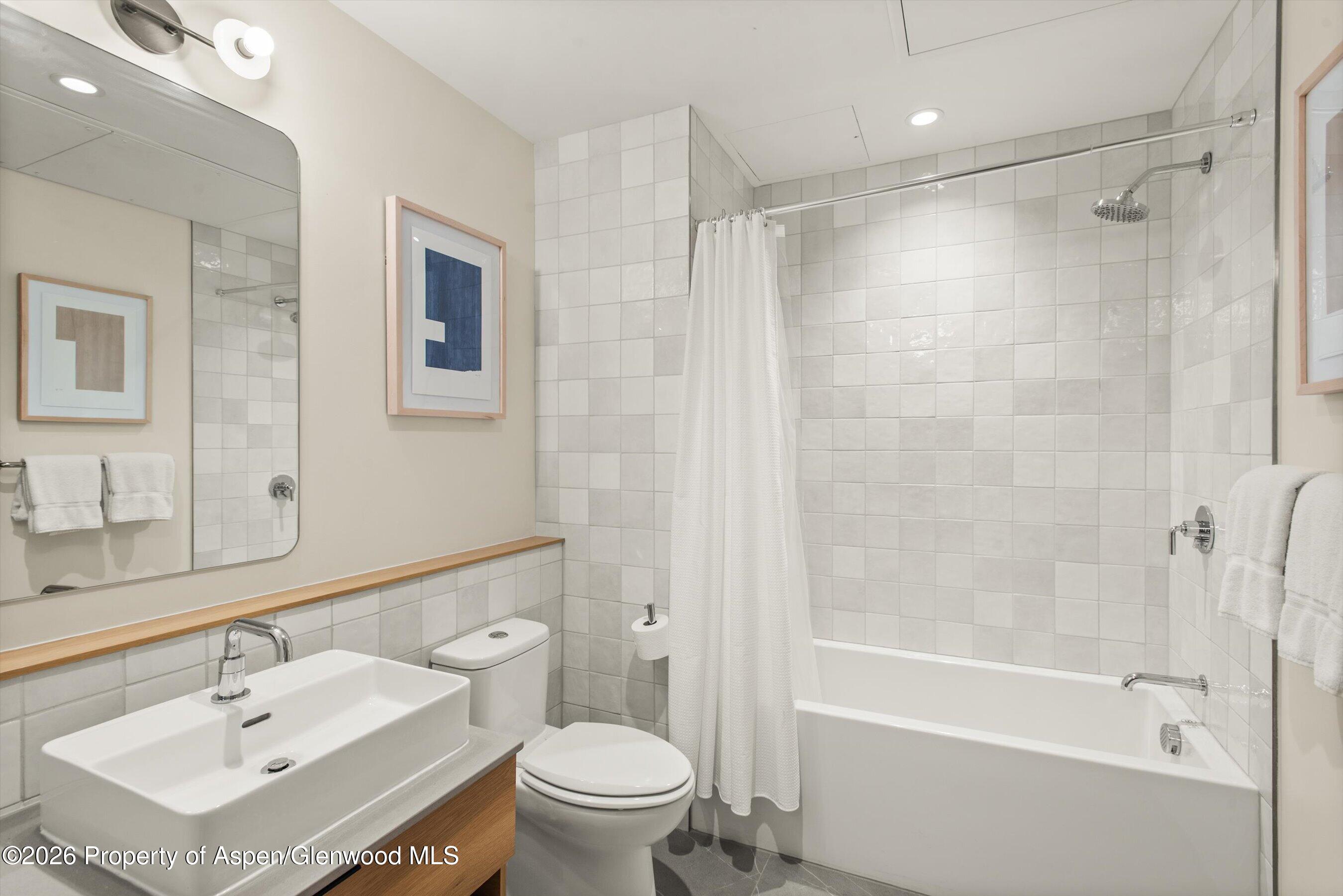 119 Wood Road, Unit 407 Snowmass Village, CO 81615 - Photo 16 of 26 19-119WoodRd407_260606019