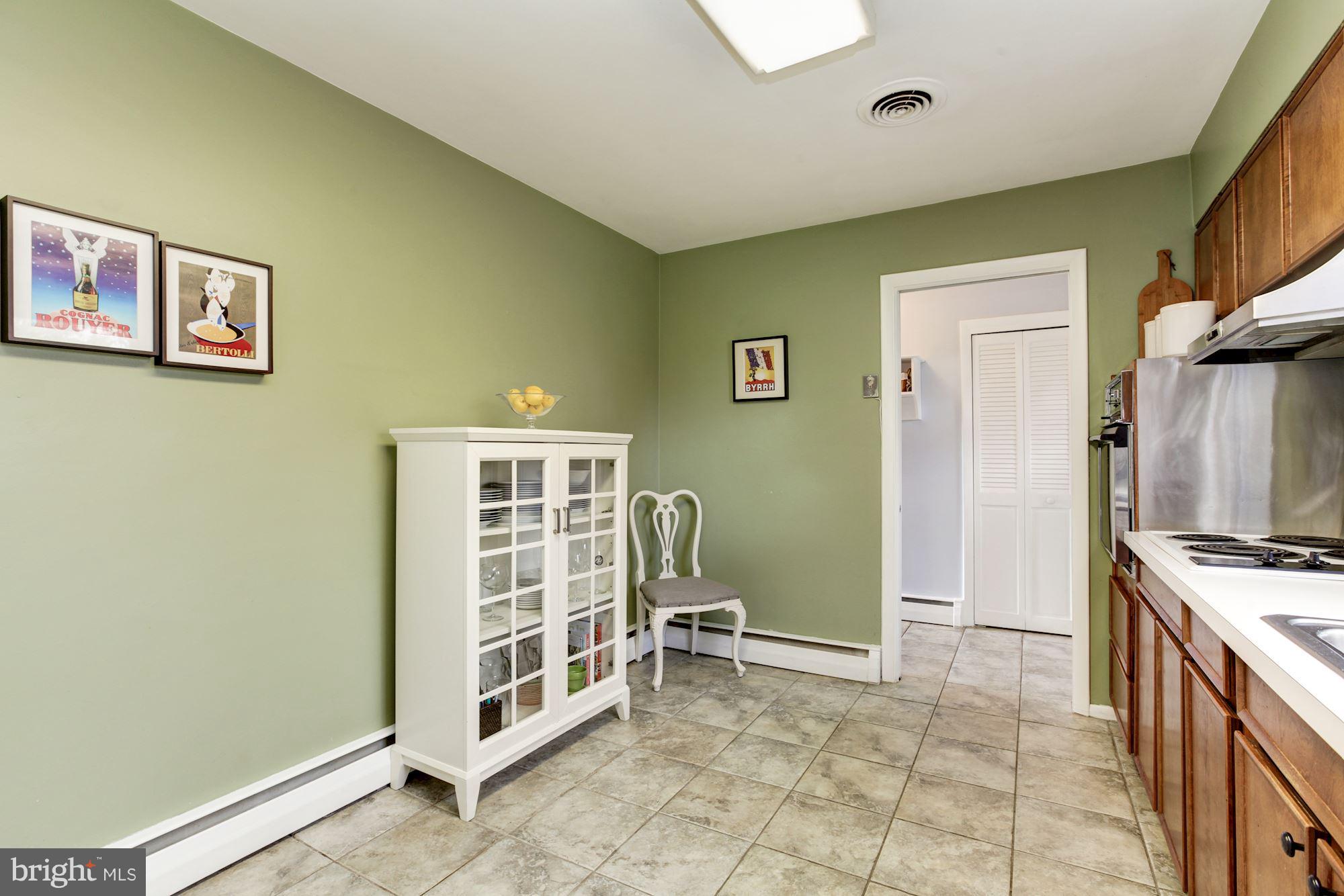 11705 Caplinger Road Silver Spring, MD 20904 - Photo 12 of 30 Kitchen