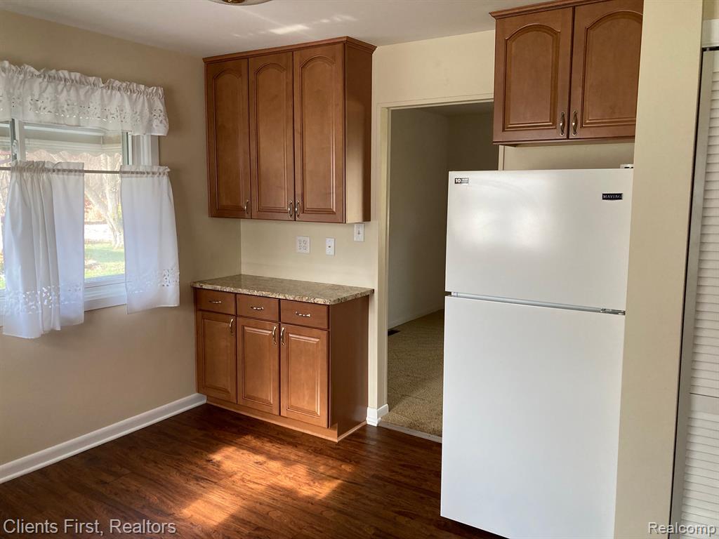 40815 Judd Road Belleville, MI 48111 - Photo 7 of 31 Gallery Image 7