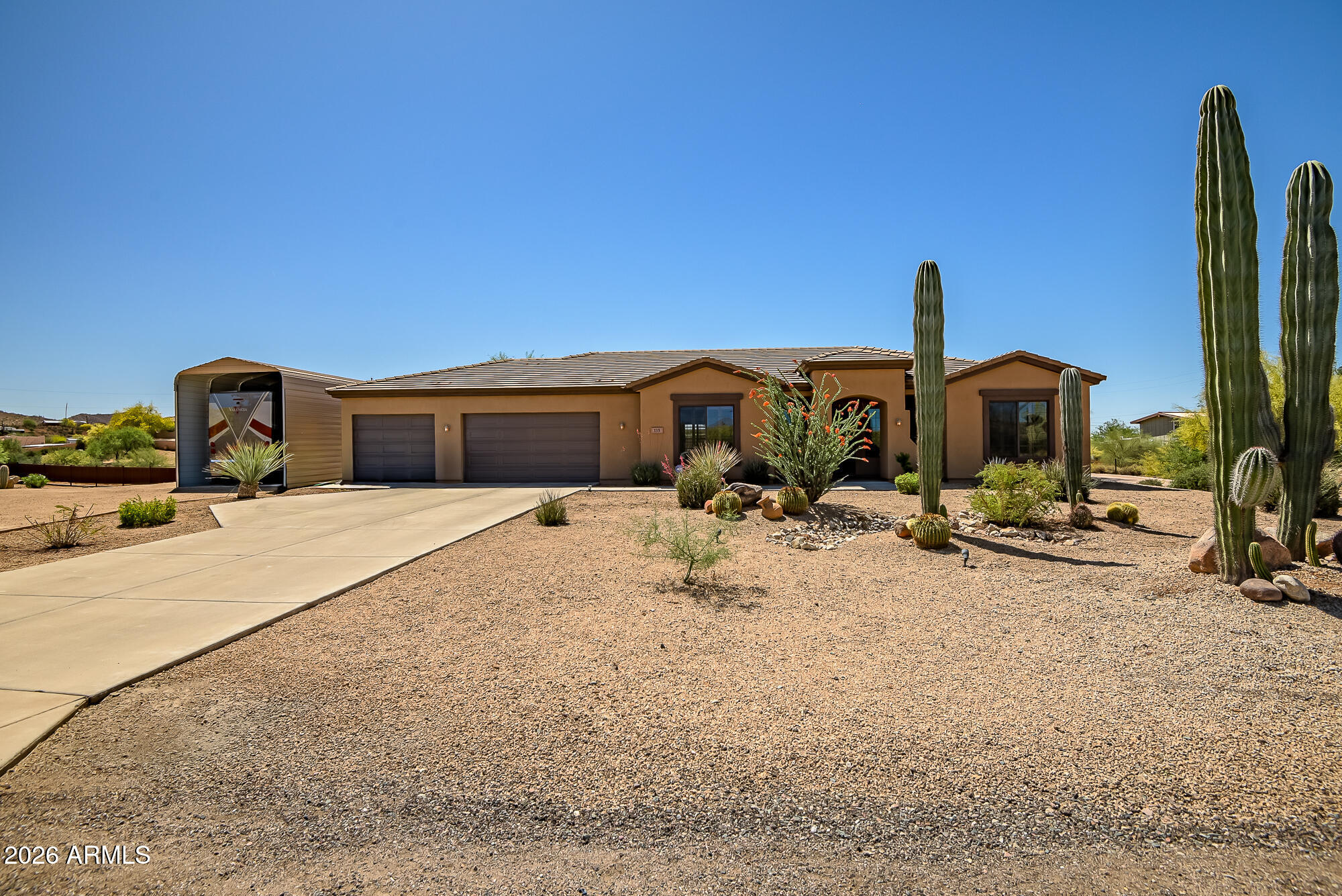 115 East Honda Bow Road Phoenix, AZ 85086 - Photo 6 of 36 Welcome Home