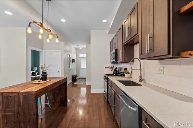 $498,000 | 2842 Victor Street, St. Louis, MO 63104