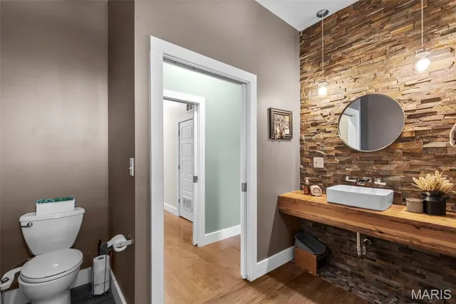 $498,000 | 2842 Victor Street, St. Louis, MO 63104