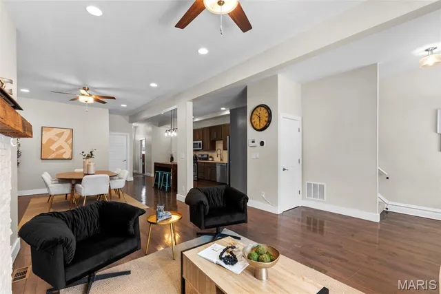 $498,000 | 2842 Victor Street, St. Louis, MO 63104