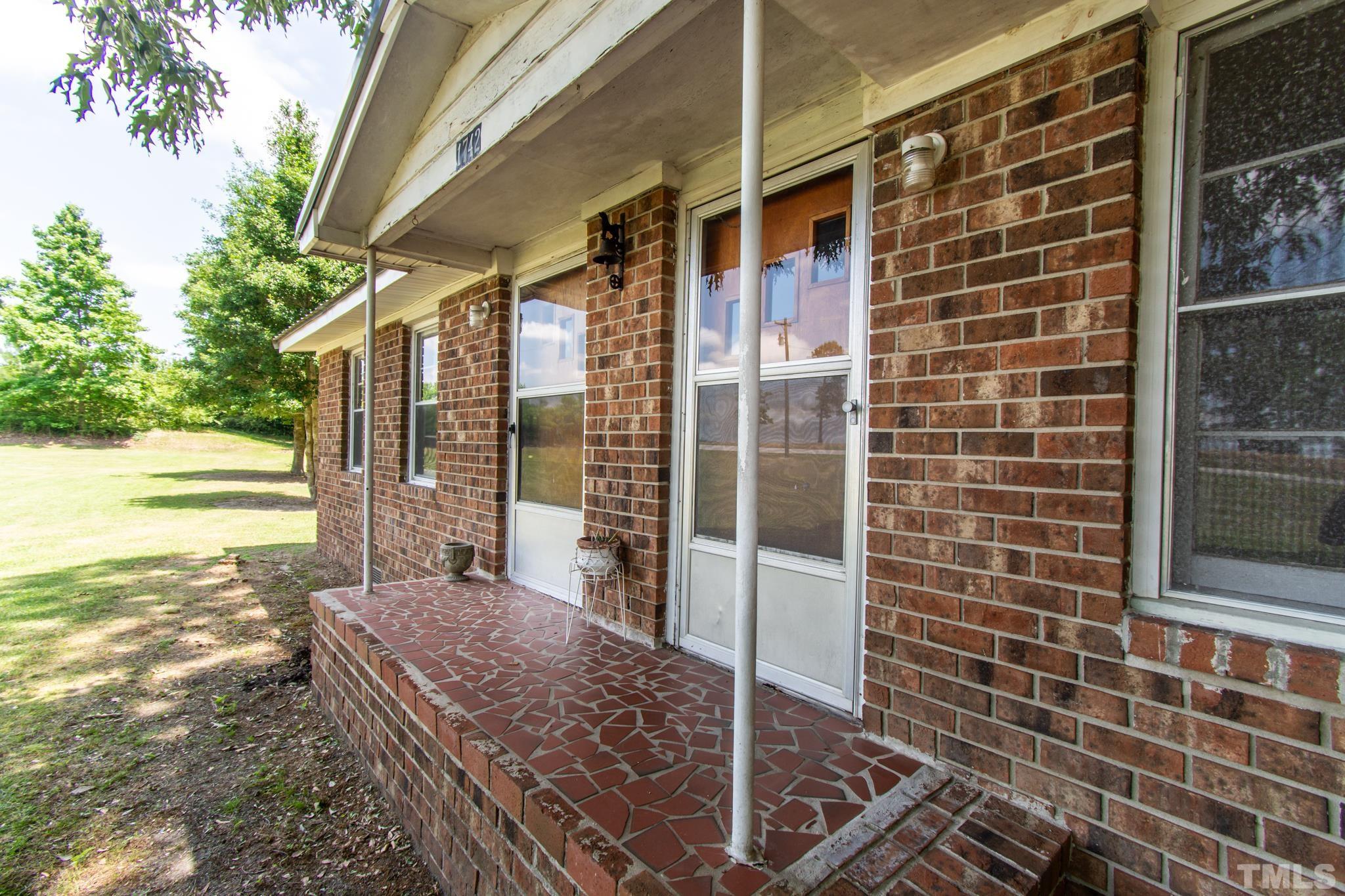 1742 Arrowhead Road Dunn, NC 28334 - Photo 4 of 28 Gallery Image 4