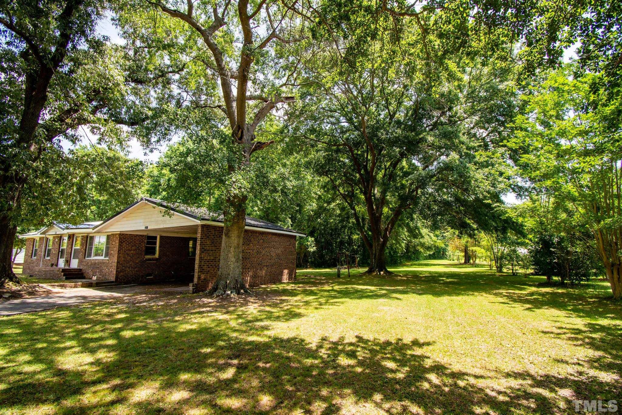 1742 Arrowhead Road Dunn, NC 28334 - Photo 9 of 28 Gallery Image 9