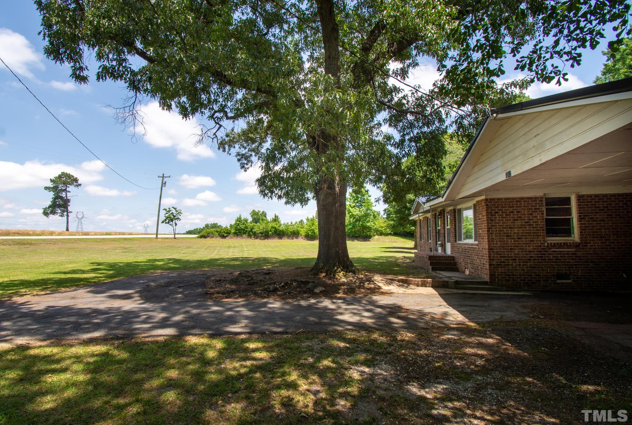 1742 Arrowhead Road Dunn, NC 28334 - Photo 10 of 28 Gallery Image 10