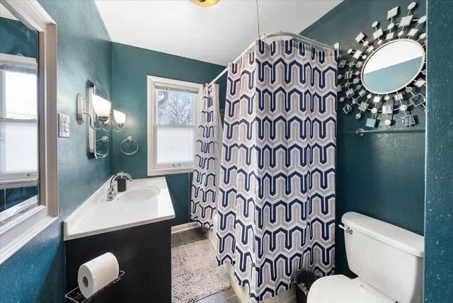 $209,900 | 4220 West Reichert Place, Milwaukee, WI 53209