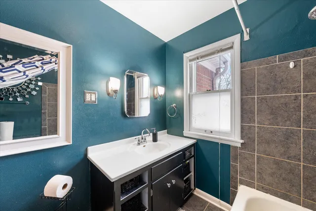 $209,900 | 4220 West Reichert Place, Milwaukee, WI 53209