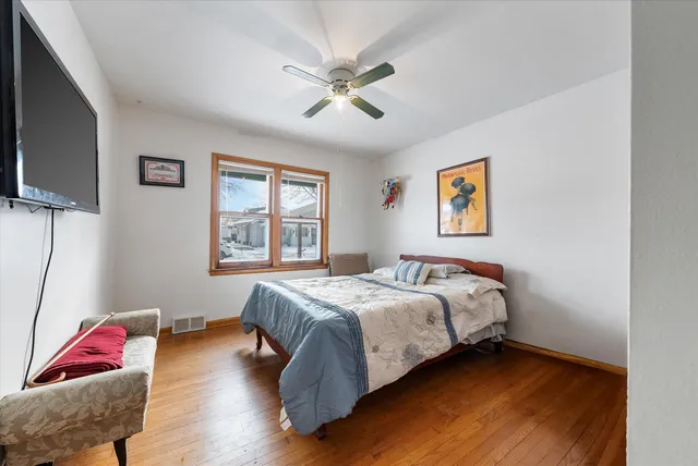 $209,900 | 4220 West Reichert Place, Milwaukee, WI 53209