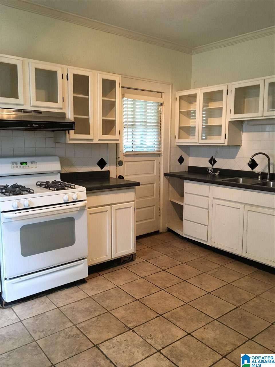622 46th Street South Birmingham, AL 35222 - Photo 10 of 15