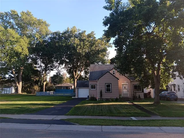 $2,400 | 747 Britton Road, Greece, NY 14616