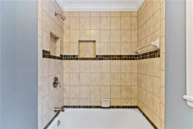 $2,400 | 747 Britton Road, Greece, NY 14616