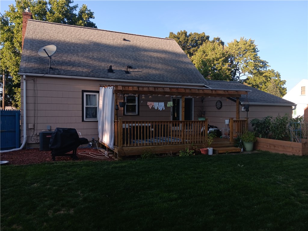 747 Britton Road Greece, NY 14616 - Photo 3 of 33