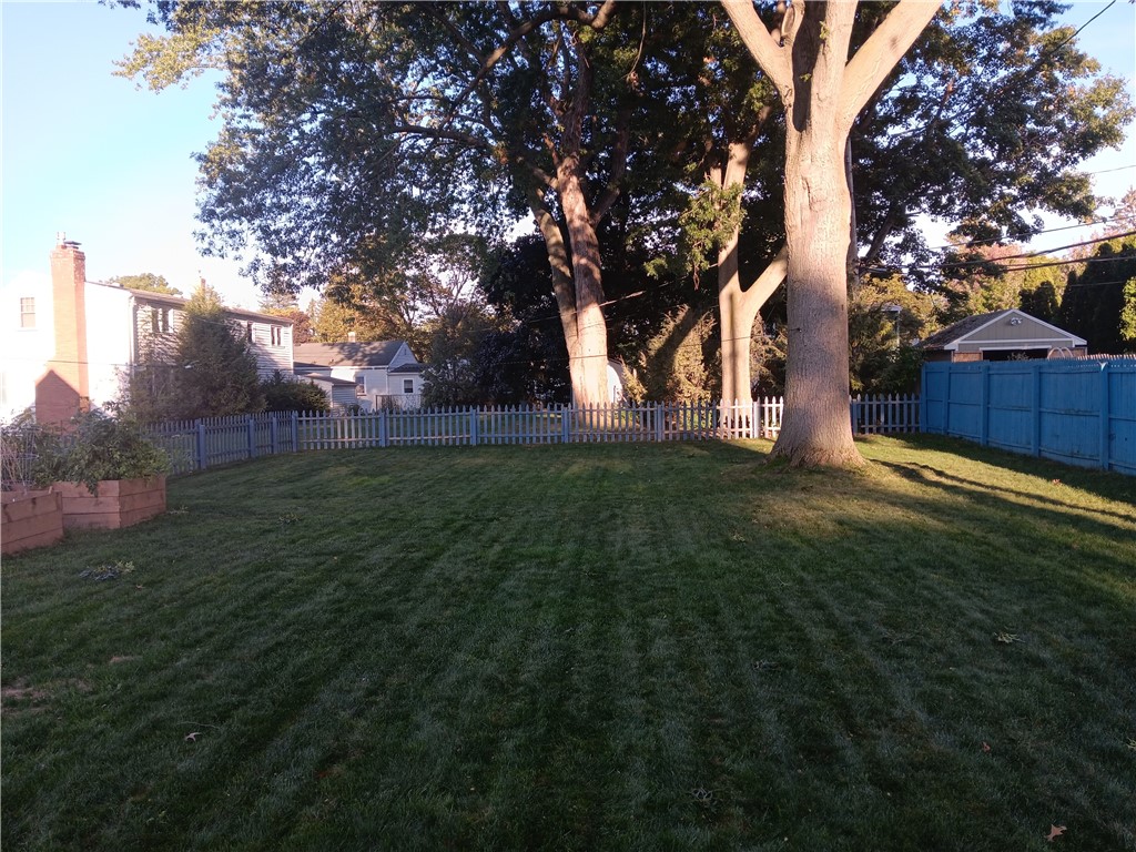 747 Britton Road Greece, NY 14616 - Photo 4 of 33